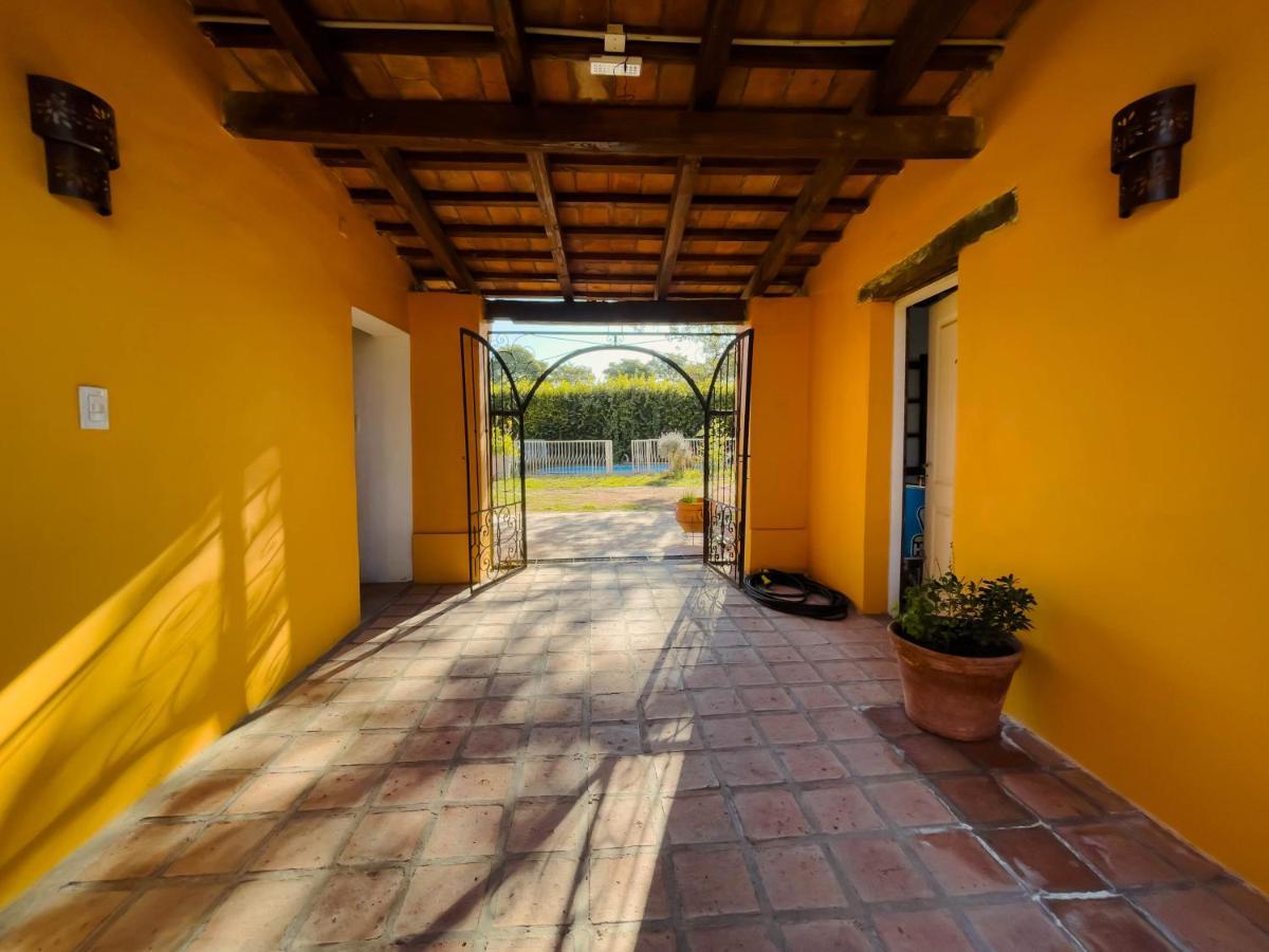 La Casona De Moldes Hotel Coronel Moldes Ngoại thất bức ảnh